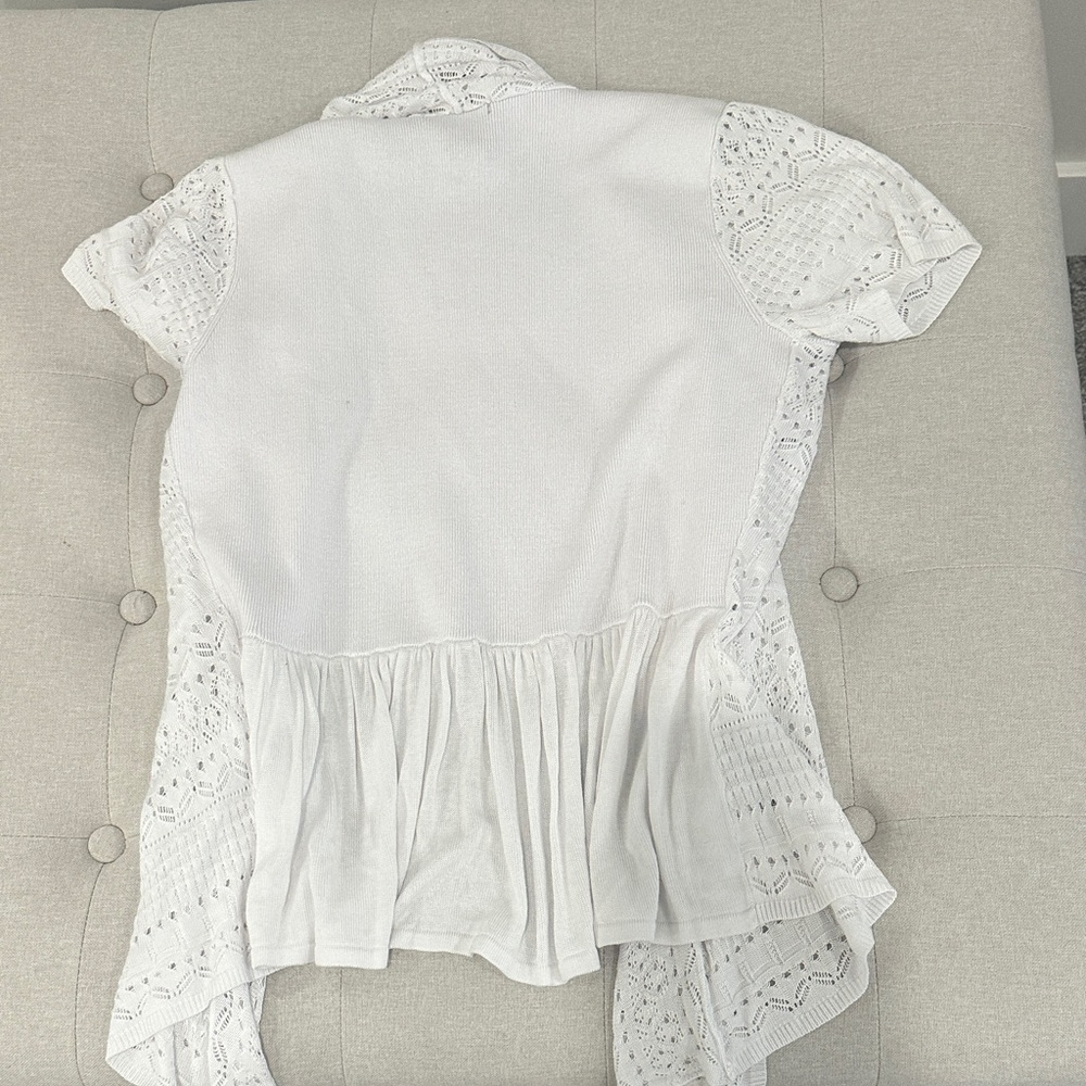 Chelsea & Theodore White Cardigan - Picture 9 of 10